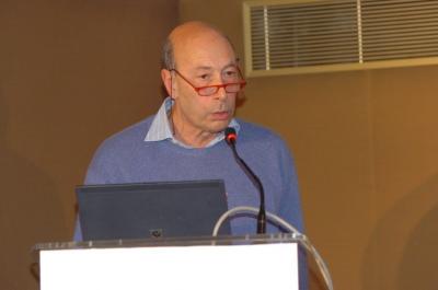 Prof. Dott. Enrico Arcelli: "Non ho più avuto problemi alle ginocchia"