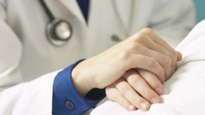 Lussazione sterno-claveare: quali sono le cause, i sintomi e i possibili rimedi?