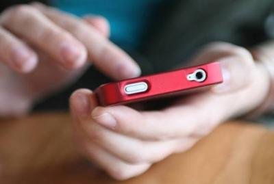 Il “Mal di Smartphone”? Una patologia che colpisce le mani