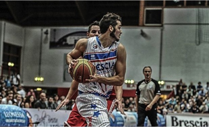 Federico Loschi: "I suoi plantari scaricano di molto gli impatti..e il mio gioco risulta più leggero" - problema: tendinopatia